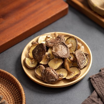 庆元椴木香菇烤香菇煲汤清炒南北干货小香菇批发