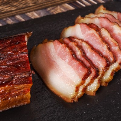 四川烟熏腊肉正宗腊五花肉餐饮食品手工整箱真空袋装批发商用厂家图2