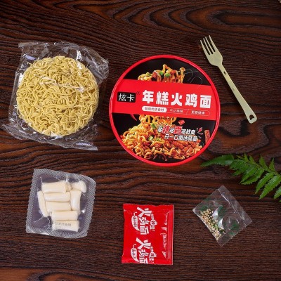 炫卡年糕火鸡面韩式甜辣味拌面桶装网红方便面冲泡免煮速食面批发图4