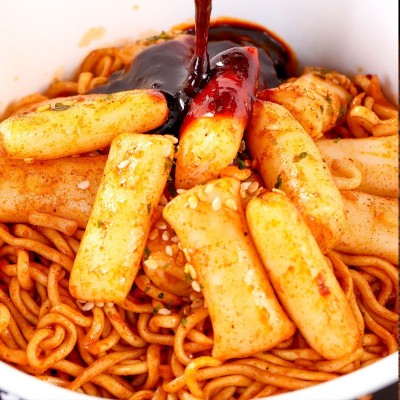 炫卡年糕火鸡面韩式甜辣味拌面桶装网红方便面冲泡免煮速食面批发图3