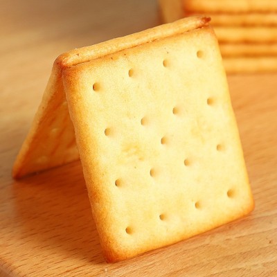 上海三牛苏打饼干椒盐味万年青椒盐酥老式怀旧零食小吃官方旗舰店图2