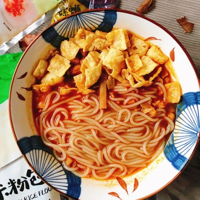 好欢螺螺蛳粉300g广西柳州小龙虾袋装螺丝粉400g加辣加臭方便面图2