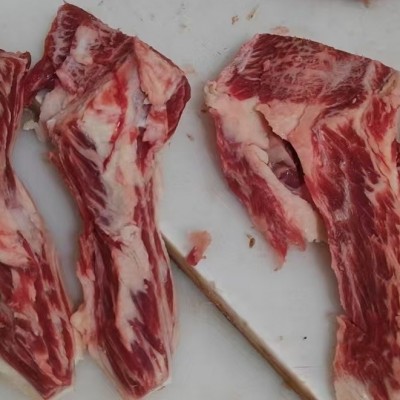 牛肋条安格斯牛腹肋条新鲜麻冻牛贴骨肉谷饲牛肋条烧烤烤肉铁板烧图2