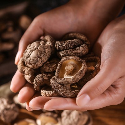 云南高山椴木香菇干货70g包装小剪脚冬菇花菇大货云南特产菌菇图2