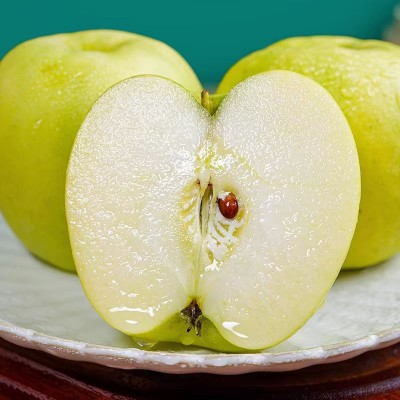 2025陕西淳化新鲜瑞雪苹果采摘至1300米高的海拔纯甜无渣特级图2