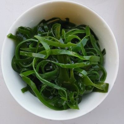 厂家直销烘干海带丝整箱批发无沙凉拌菜海带条地摊热销盐渍海带丝图4